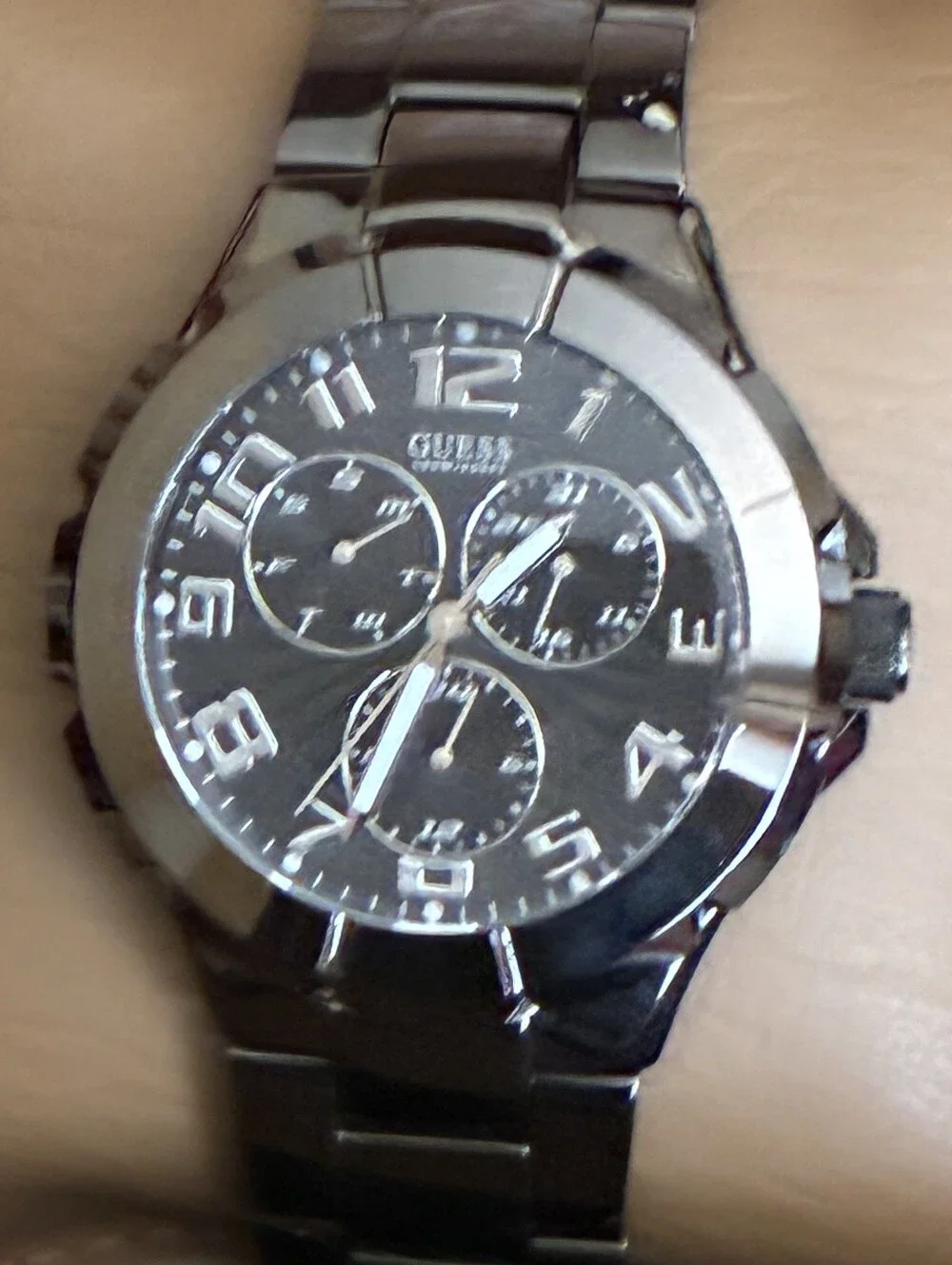 Guess Men's Black and Silver Chronograph Bracelet Watch